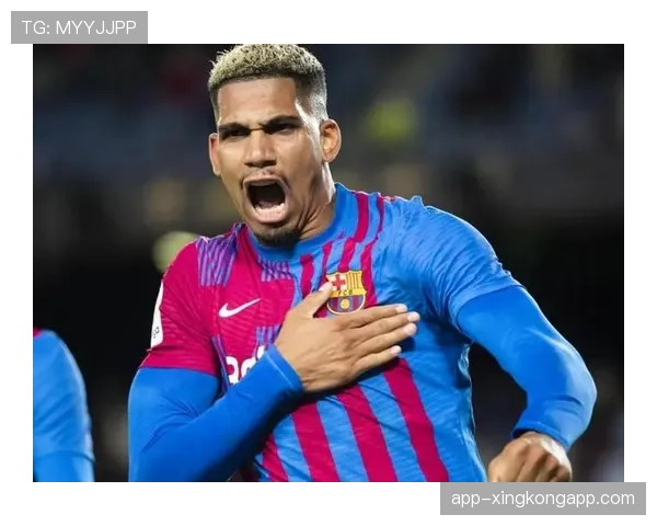 观察：中下游球队普遍采用五后卫体系，英超战术风格趋向保守？